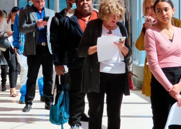 Weekly unemployment claims fall amid signs of labor market slowdown