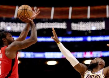 ‘We don’t have it right now.’ Takeaways from the Lakers’ third straight loss