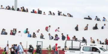 Despite court wins, immigrants stay detained as ICE seeks to deport them