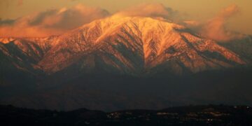 ‘It’s easy to die there’: Icy Mt. Baldy claims three lives as hikers warn of extreme danger