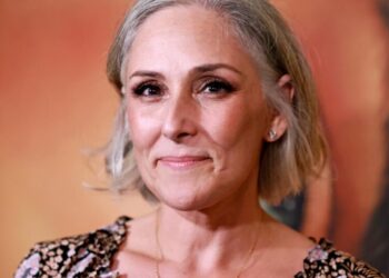 Ricki Lake thought everything was lost in Palisades fire. Until a stranger found her holiday miracle