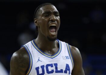 Eric Dailey Jr. goes from zero to hero, powering UCLA to victory over Oregon