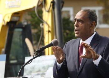 Homeless services CEO steps down from government oversight board amid scandal