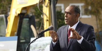 Homeless services CEO steps down from government oversight board amid scandal