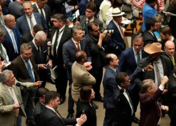 Bill that could reduce Brazilian ex-President Jair Bolsonaro’s prison time advances in Congress