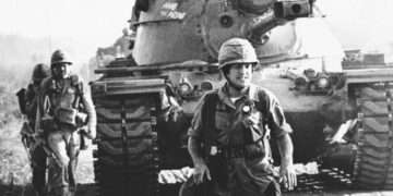 Peter Arnett, famed war correspondent, dead at 91