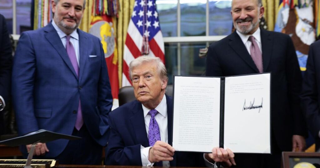 Trump signs order that will limit AI regulations in California