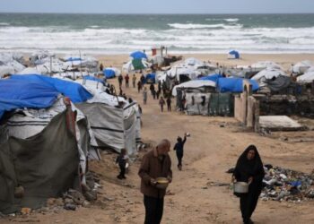 Winter rain continues to flood Gaza camps as Netanyahu heads to U.S. meeting