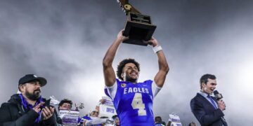 Santa Margarita wins Open Division state football title for first-year coach Carson Palmer