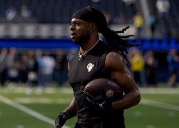 Davante Adams dealing with hamstring injury, but will he play for Rams vs. Seahawks?