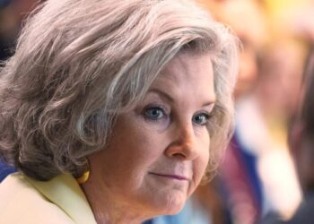 Susie Wiles, White House chief of staff, criticizes Bondi and opines on Trump in Vanity Fair