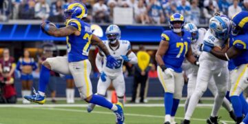 Rams pull off second-half comeback to defeat Lions and clinch playoff berth