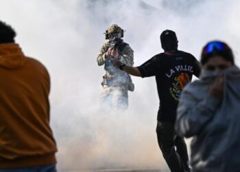 Illinois church reimagines Nativity scene with ICE presence, zip-tied Jesus