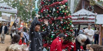 This rebellious arts festival in Orange County is embracing its inner Santa Claus