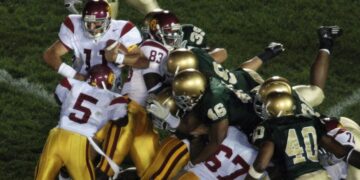 Don’t kill college football’s best tradition. Compromise to keep USC vs. Notre Dame