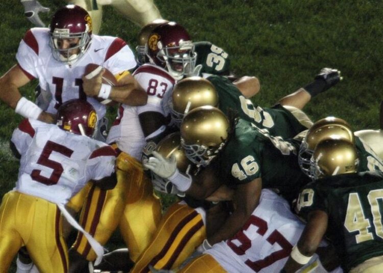 Don’t kill college football’s best tradition. Compromise to keep USC vs. Notre Dame