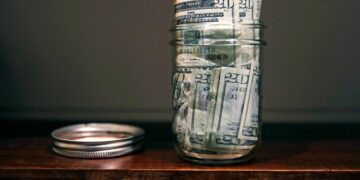 How to build an emergency fund, pay off debt and make a plan for your money in 2026