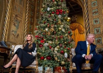 Trump warns against a ‘bad Santa,’ defends coal in Christmas calls with kids