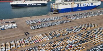 Why did China’s trade surplus top $1 trillion for the first time despite Trump’s tariffs?