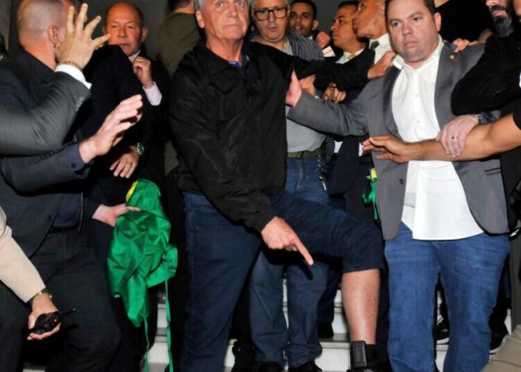 Brazilian ex-president Bolsonaro has double hernia surgery