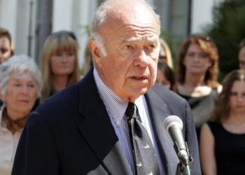 Ronald Reagan biographer, legendary California journalist Lou Cannon dies
