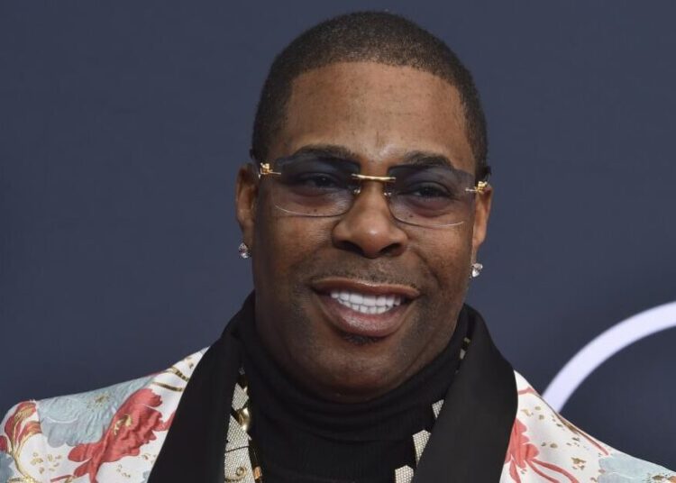 Busta Rhymes (not Tracy Morgan) checks troll who was loud and wrong at Miami photo op