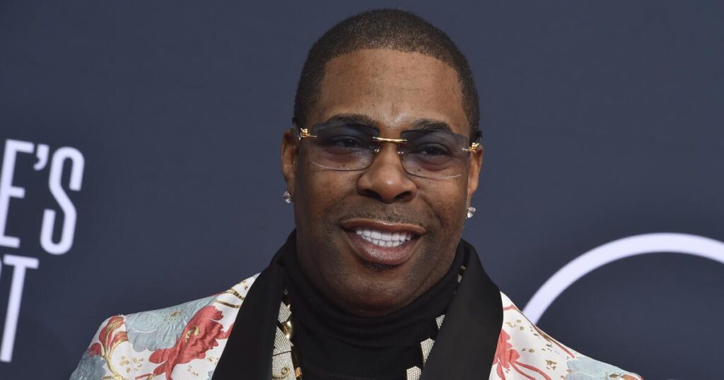 Busta Rhymes (not Tracy Morgan) checks troll who was loud and wrong at Miami photo op