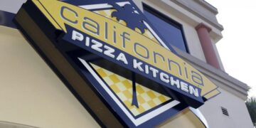 L.A.-founded California Pizza Kitchen chain finds new investor group for growth