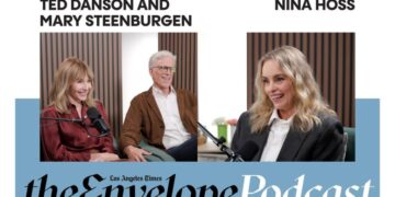 Ted Danson and Mary Steenburgen on playing (and being) ‘smitten’ for ‘A Man on the Inside’