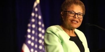 ‘Both sides botched it.’ Bass, in unguarded moment, rips responses to Palisades, Eaton fires