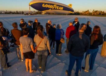 ‘It’s just like your dopey friend’: Inside the Goodyear Blimp’s devoted fan base