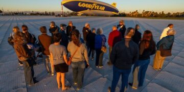 ‘It’s just like your dopey friend’: Inside the Goodyear Blimp’s devoted fan base