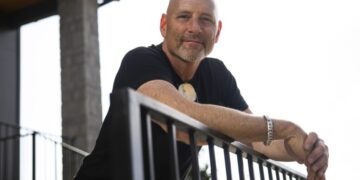 Palisades dad wanted his teens to maintain hope after losing their house. Now they’re heading home