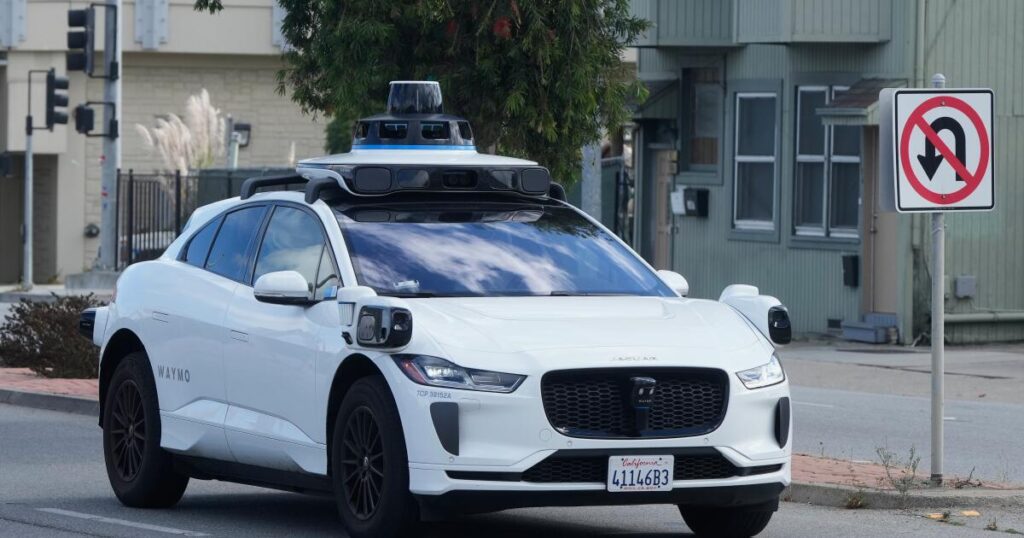 Waymo hits a dog in San Francisco, reigniting safety debate