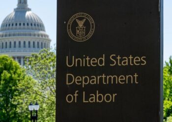 U.S. gained 64,000 jobs in November but lost 105,000 in October; 4.6% unemployment rate