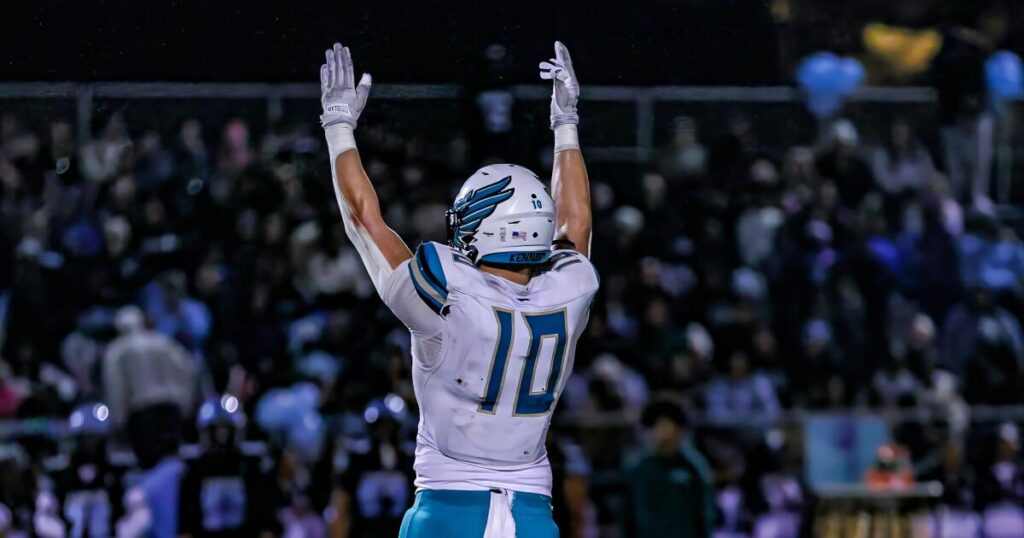 Carson can’t stop Delano Kennedy’s dominant Wing T in Division 3-A regional loss