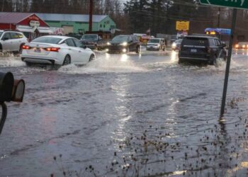 Washington state under emergency as torrential rain triggers floods, mudslides and evacuations