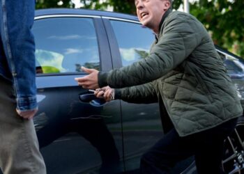 ‘Malcolm in the Middle’ explores mid-life with a Hulu reboot