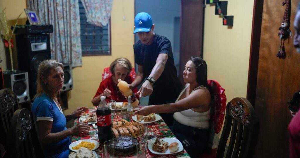 A Venezuelan family’s Christmas: From the American dream to poverty