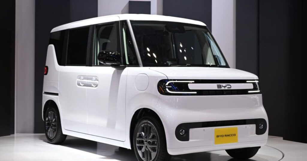 Trump wants Asia’s pint-sized kei cars to be made and sold in the U.S.