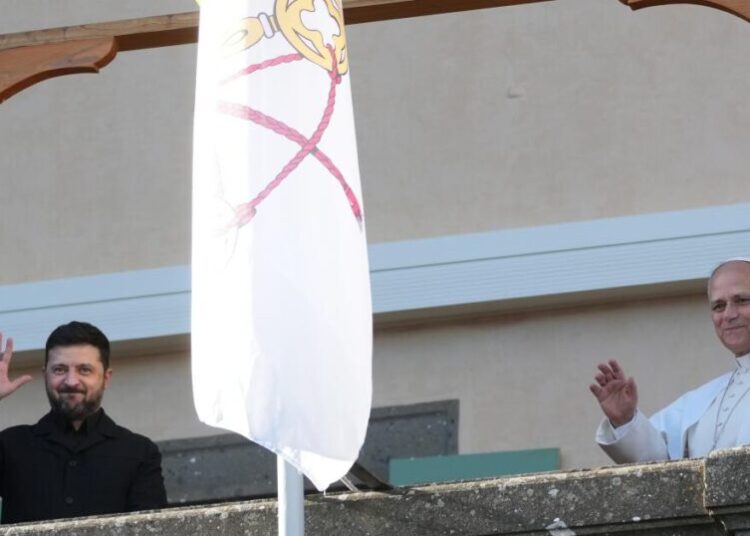 Pope criticizes U.S. bid to end U.S.-Europe alliance, insists on Europe role in Ukraine peace