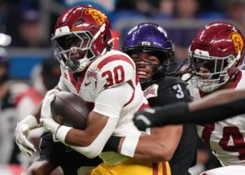 No. 16 USC suffers shocking, walk-off loss to TCU in overtime of Alamo Bowl