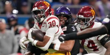 No. 16 USC suffers shocking, walk-off loss to TCU in overtime of Alamo Bowl