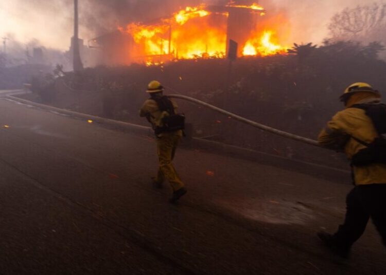 Author of key report on Palisades fire was upset over changes that weakened it, sources say