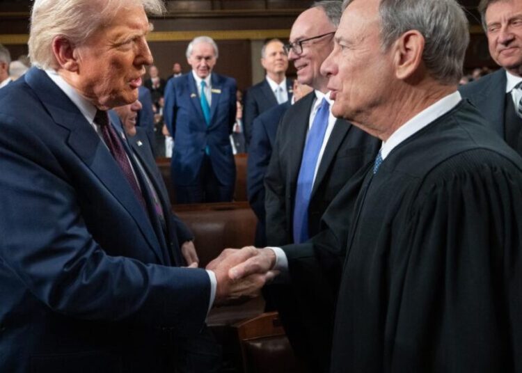 Supreme Court sounds ready to give Trump power to oust officials of independent agencies