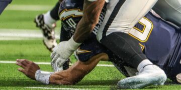 Inside the unique pain and adjustments Justin Herbert will face playing with a cast