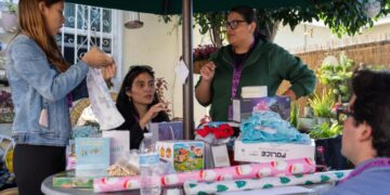 ICE tore apart families. This immigrant-led group brought back some Christmas joy