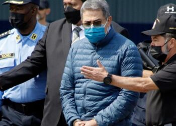 Honduras seeks arrest of ex-President Hernández after Trump pardon