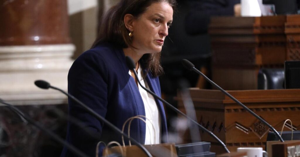 Divided council gives modest boost to LAPD hiring, amid tensions with mayor