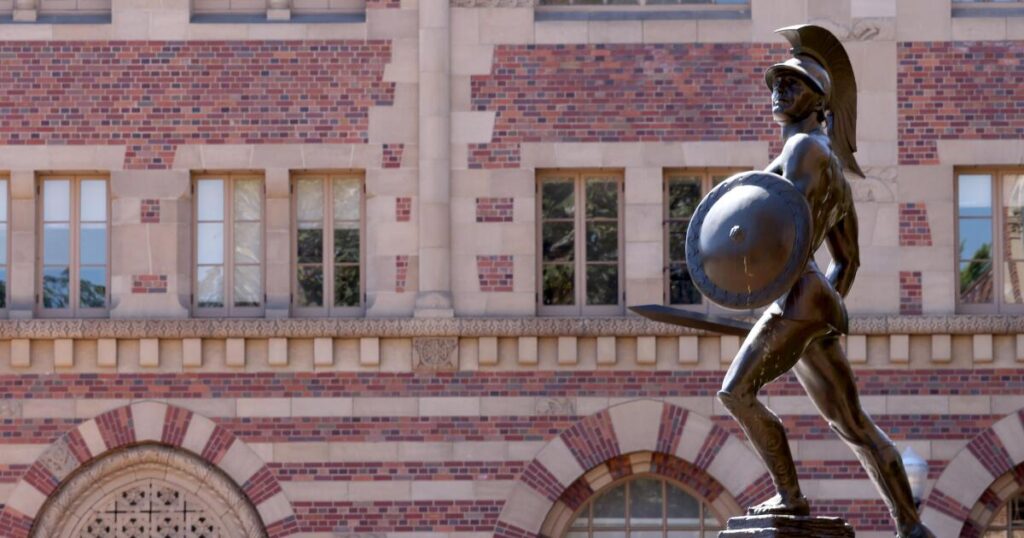 USC assures students food is safe after viral videos of bugs, mold in dining hall